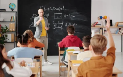 Scuola, nuovi approcci o metodi antichi? La decadenza del sapere