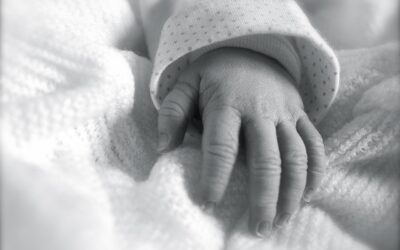 Marche: “ abortire è un calvario”. Per il bambino e per la mamma