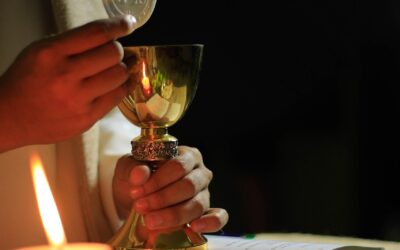 Il prete Prolife: un custode della vita dal pulpito al cuore del popolo