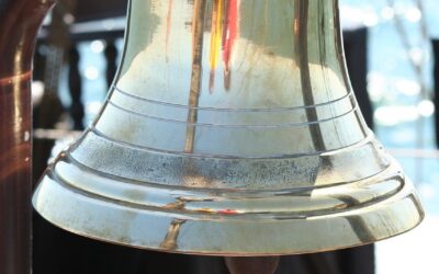 La campana di Mons. Suetta non viola diritti delle donne e principi di libertà