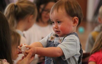 Bologna, materiale gender all’asilo: “Lasciate stare l’infanzia”!